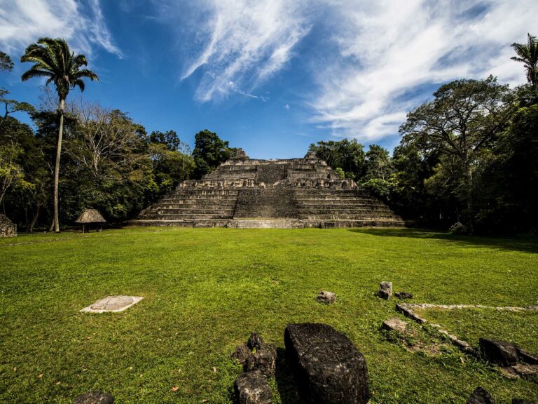 caracol maya ruin belize